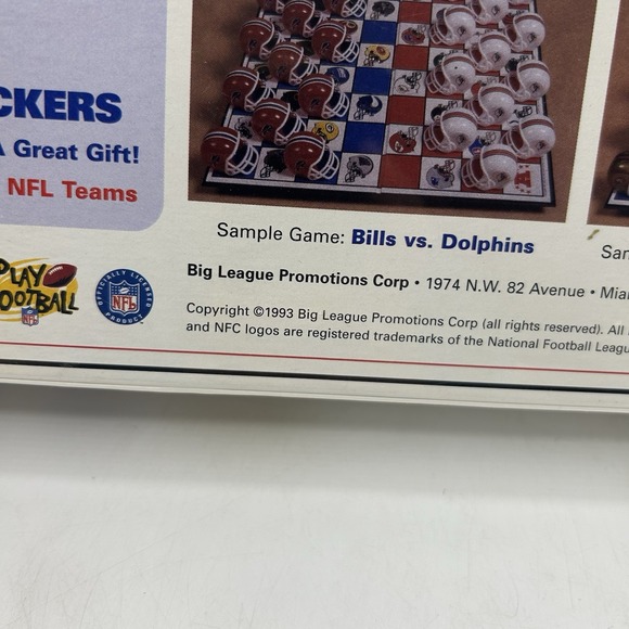 Vintage 1993 NFL Tampa Bay Buccaneers Checkers Board V.S. NFL Opponent USA MADE - Picture 7 of 7
